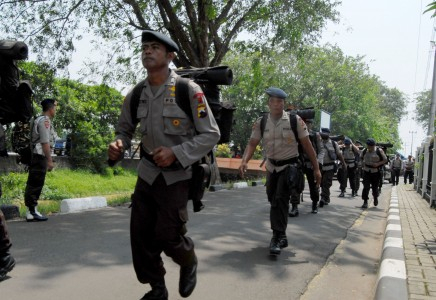 Buruh Bandung Datangi Kantor Gubernur