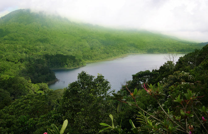 Pengamat: Atasi Pariwisata Massal, Pemprov Perlu Libatkan Masyarakat