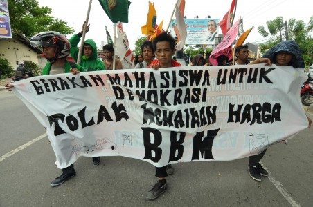 Kalla: BBM Subsidi Masih Bisa Naik Rp 2000 per Liter