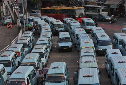 Perbaiki Dulu Angkutan Umum Sebelum Pembatasan Kendaraan Pribadi