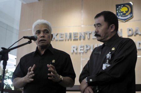 Menteri Hatta: Pembahasan RAPBNP Harus Rampung Bulan Depan