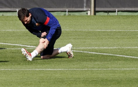 Messi Harus Absen Tiga Minggu