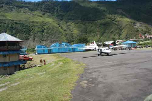 Pemprov Papua Bakal Tingkatkan Bandara Kabupaten