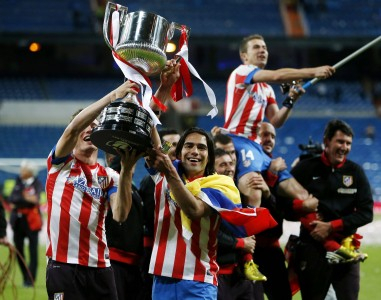 Atletico Incar Negredo Gantikan Falcao