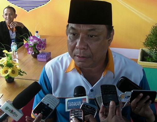 Pasangan Masdar-Ridho Daftar ke KPU Tarakan