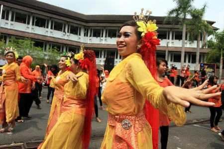 Bupati Aceh Utara Berpikiran Sempit