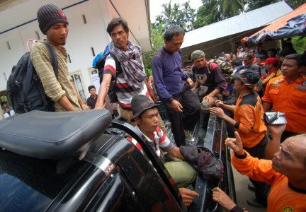 Tim Relawan Temukan Jejak Pelintas Alam yang Hilang di Bukit Barisan