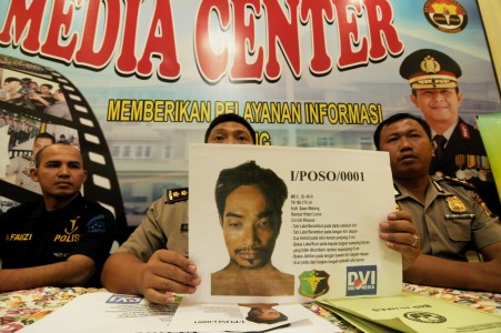 Polisi Masih Mengidentifikasi Pelaku Bom Poso