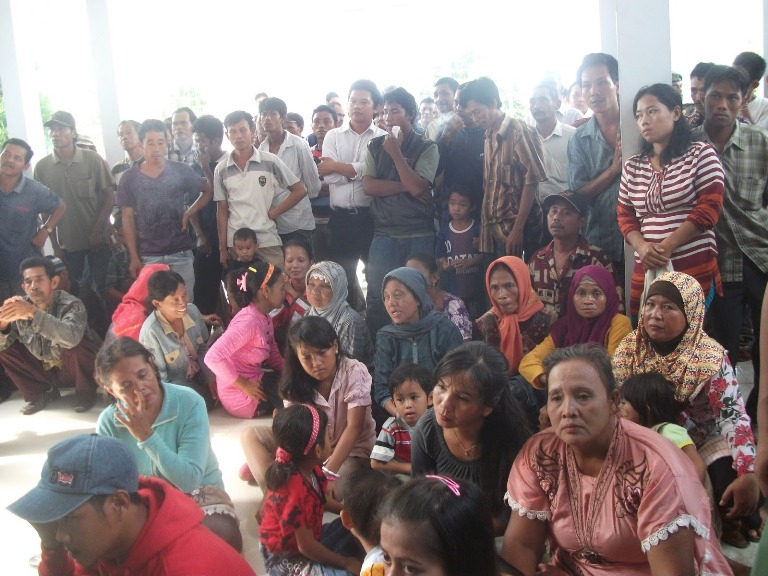 Konflik Lahan, Warga Muaro Jambi Masih Duduki Kantor Bupati