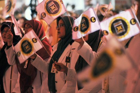Pengamat: PKS Coba Kelabui Publik dengan Wacana Keluar Setgab