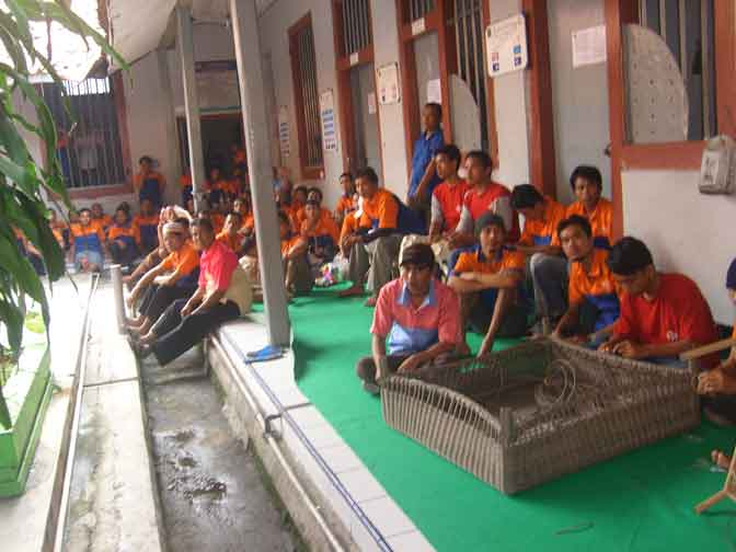 Rutan Cirebon Kelebihan Kapasitas