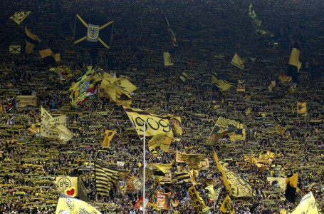 Borussia Dortmund Naikan Gaji Pemainnya 40 Persen