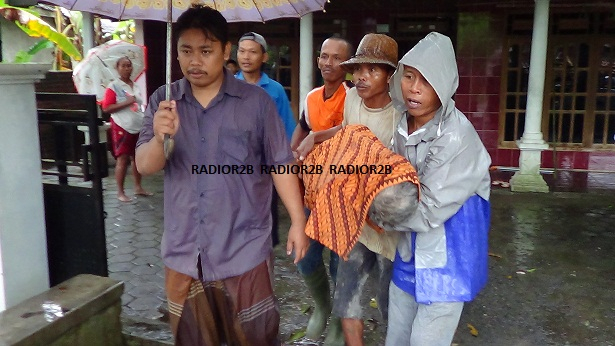 Jembatan di Rembang Ambruk, 1 Orang Tewas