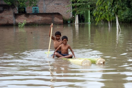 Ratusan Rumah di Jombang Terendam Banjir