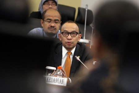 Pemerintah Klaim Penaikan BBM Tak Buat Miskin