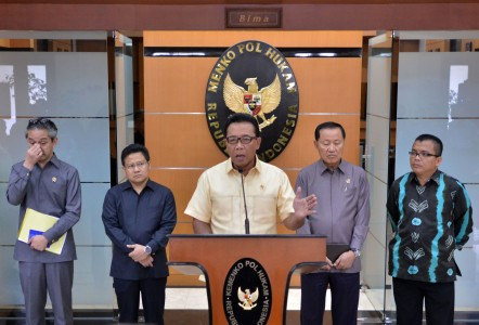 Menko Polhukam Bantah Wartawan di Jambi Tertembak Peluru Polisi