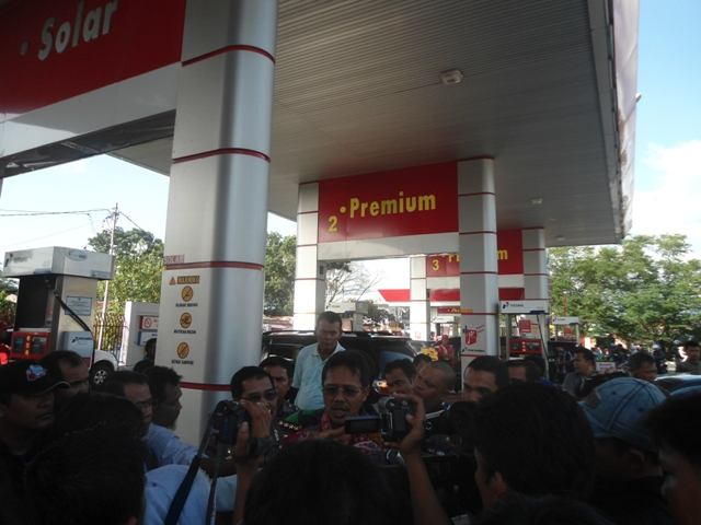 Jelang Penaikan Harga BBM, Warga Sumbar Panik