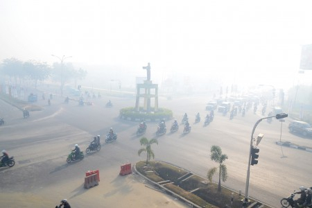 Banyak Warga Riau Beraktivitas Tanpa Gunakan Masker