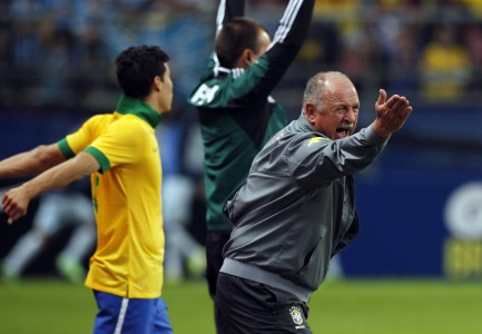 Hadapi Uruguay, Brasil Kembali Diperkuat Luiz dan Paulinho