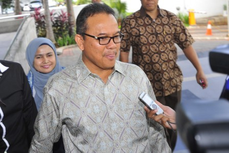 KPK Kembali  Periksa Rusli Zainal