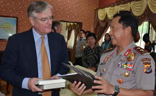 Ribuan Polisi Papua Dapat Pelatihan dari Belanda