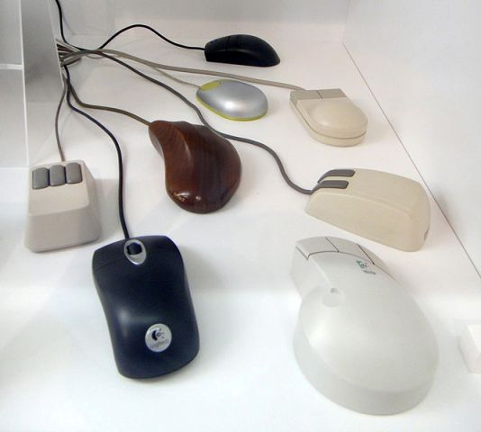 Penemu Mouse Meninggal