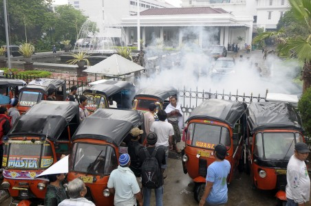 Ahok: Zonasi Bajaj Justru Tingkatkan Laba