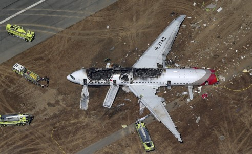 Penyebab Kecelakaan Asiana Airlines Mulai Diselidiki