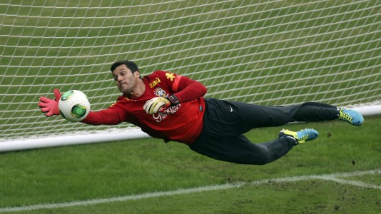 Julio Cesar ke Napoli?