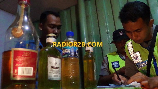 Polda DIY Amankan Ribuan Liter Miras