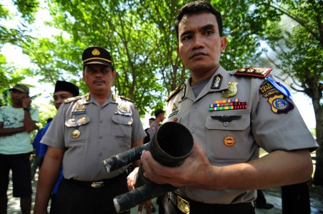 Kepolisian Donggala Musnahkan Senjata Rakitan