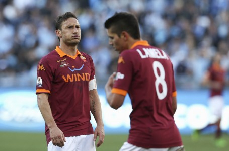 Totti Ingin Pensiun Tahun Depan