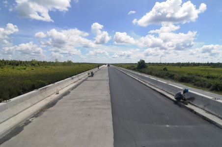 Panjang Jalan di NTB Tidak Banyak Bertambah