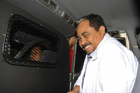 Keberatan Ditolak, Lutfi Hasan  Banding