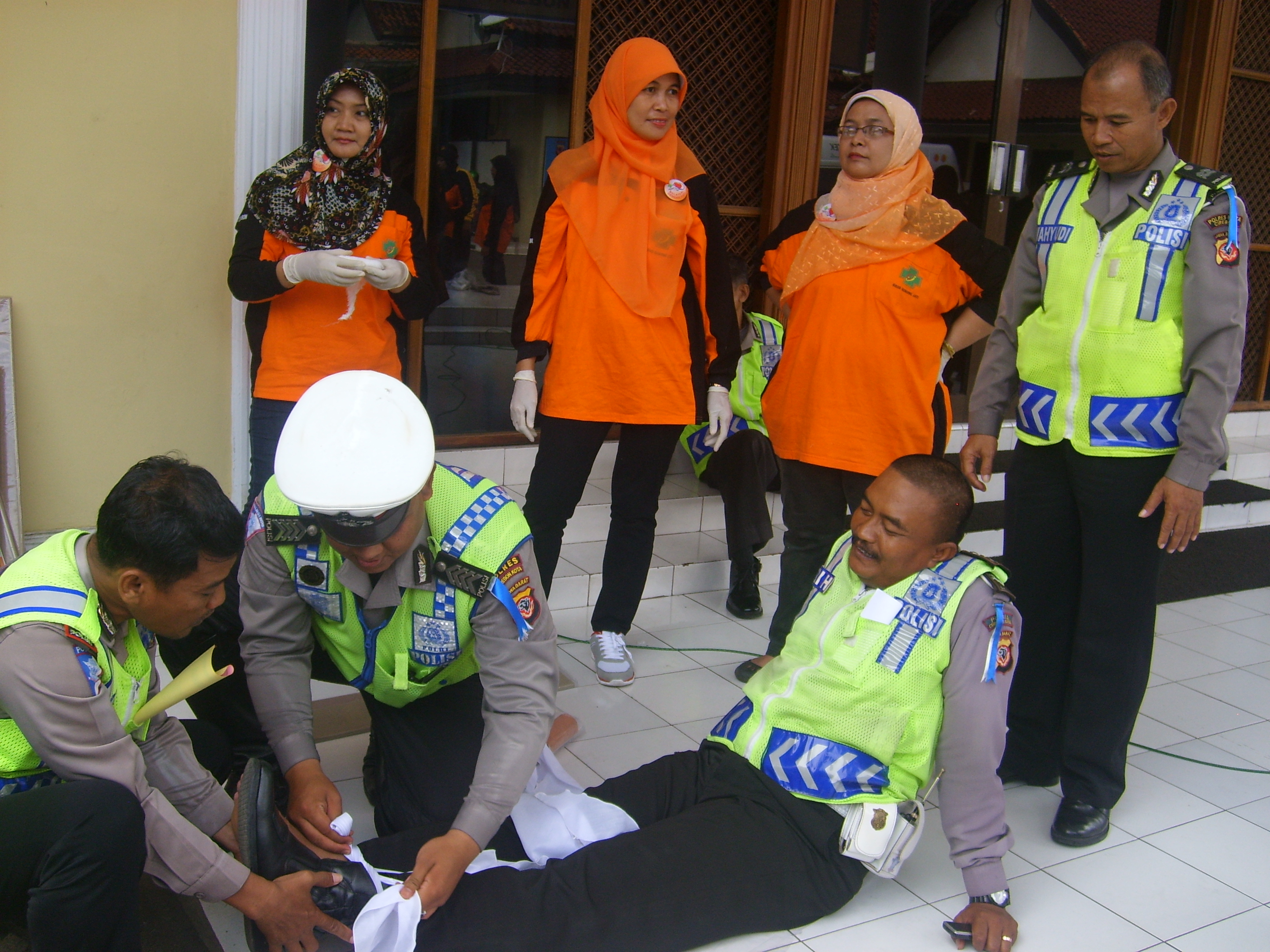Polisi di Cirebon Dilatih Tangani Korban Kecelakaan Mudik Lebaran
