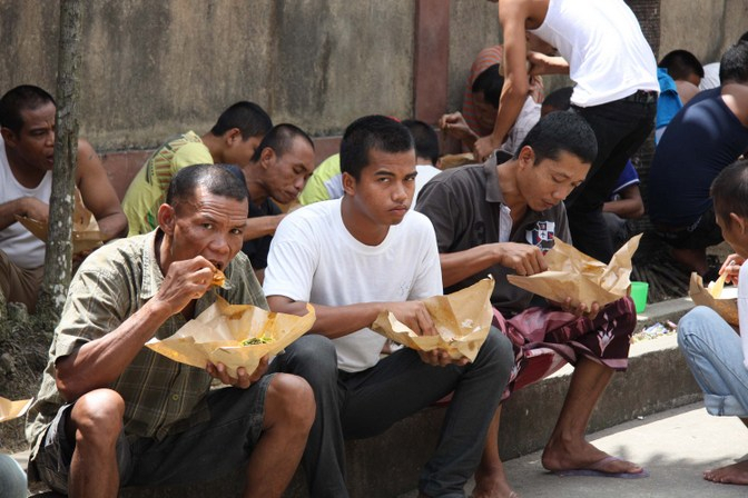 Puluhan TKI Dipulangkan Karena Gila