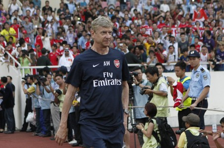 Koscielny Cidera, Arsenal Krisis Pemain Belakang
