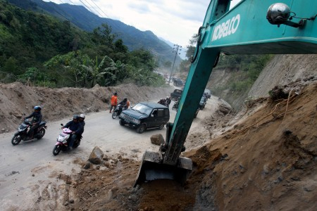 Longsor Landa Empat Wilayah di Trenggalek