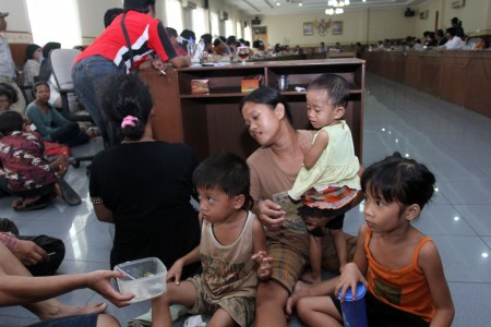 Orang Miskin Masih Sulit Dapat Bantuan Hukum