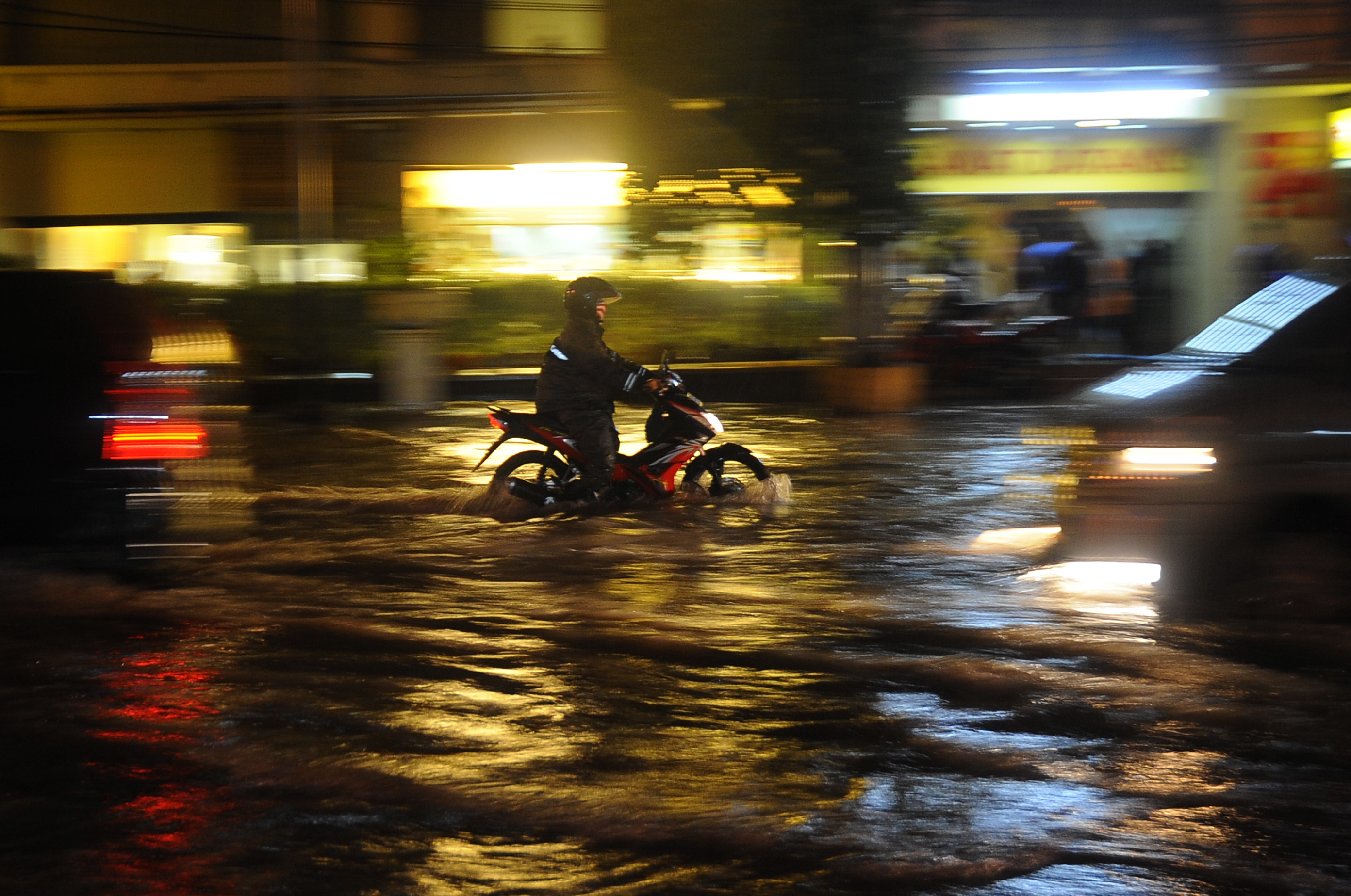 Begini Kondisi Ambon Saat Banjir