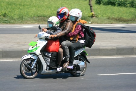 Perludem: Awasi Fasilitas Mudik dari Parpol!