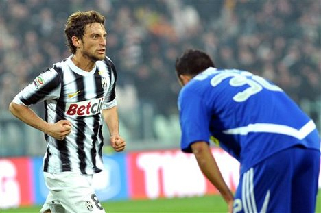 Claudio Marchisio Tetap Setia Membela Juventus