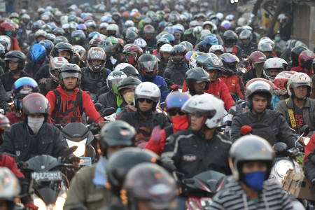 Waspada 17 Titik Rawan Kemacetan Jalur Puncak
