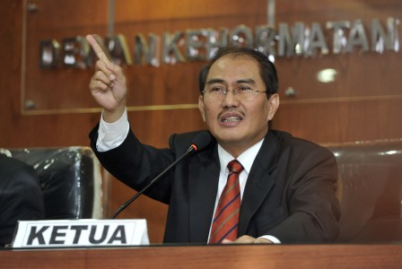 Ketua dan Wakil Ketua KPU Tangerang Diberhentikan Sementara