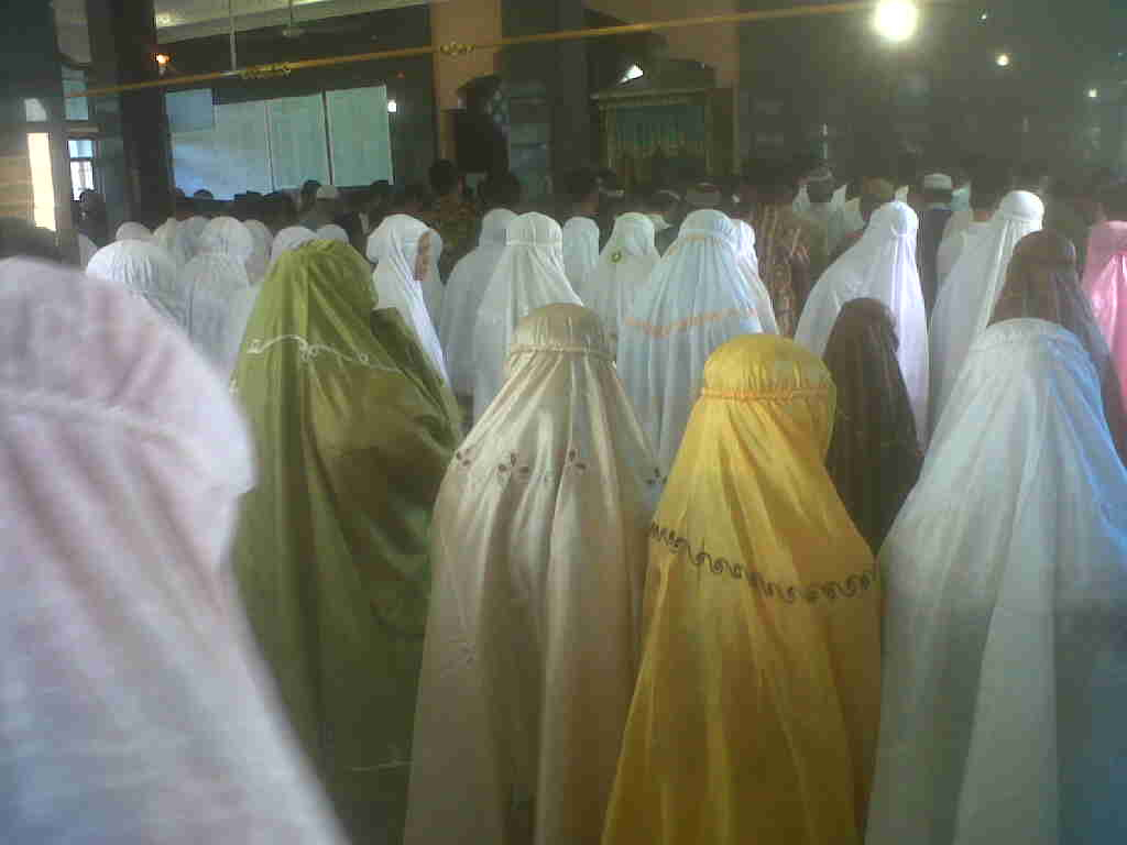 Tarekat Syattariyah Rayakan Lebaran Hari Ini