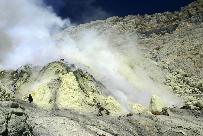 PVMBG: Empat Gunung Api Berstatus Siaga