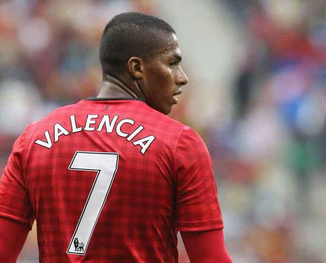 Antonio Valencia Tak Lagi Pakai Nomor 7