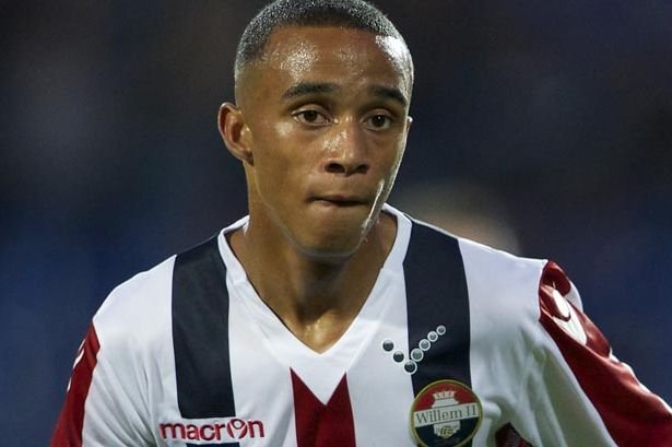 Arsenal dan MU Perebutkan Bintang Muda Belanda
