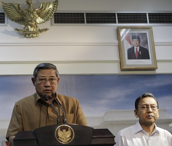 SBY Perintahkan Menteri Bentuk Tim Monitoring Kebijakan Rupiah
