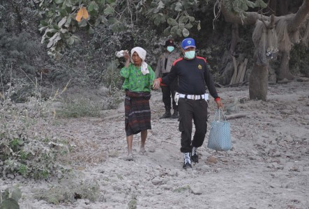 BPBD NTT Mulai Data Warga di Sekitar Gunung Ebulobo